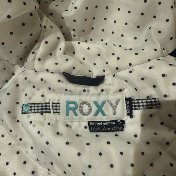 Black Roxy winter coat - Picture 2 of 4